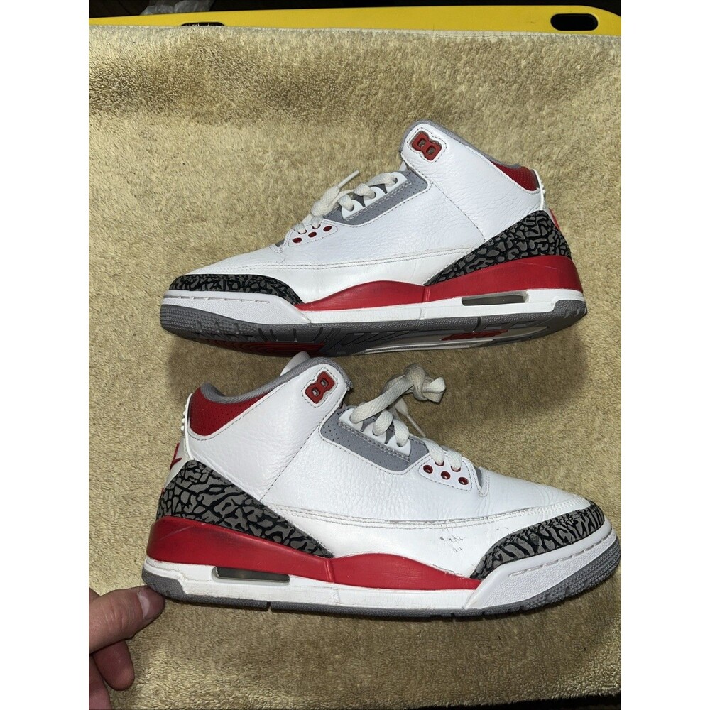 Size 8 - Jordan 3 Retro Mid Fire Red